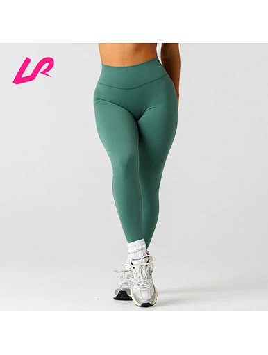 Our green gym leggings combines functionality and style. Made from high-quality materials and designed for a range of activities, it's perfect for your next workout. Shop now!